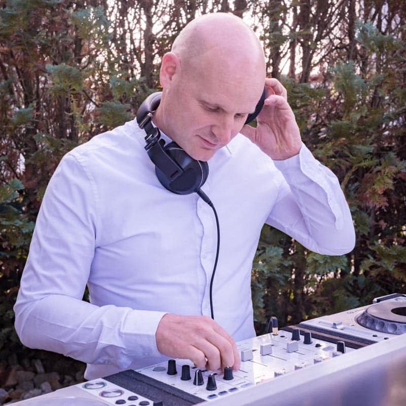 djhollide_4 DJ Holli, DJ Service, DJ Hannover, Diskjokey Hannover, Hochzeit, Geburtstag, Firmenevent, Messeparty, Abiball, Hildesheim